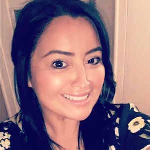 Meet your Posher, Carla